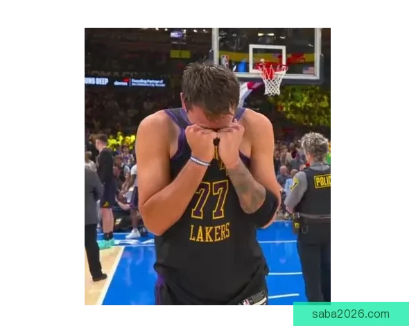 东契奇二级腿筋拉伤 湖人夺冠机会骤降至150赔1